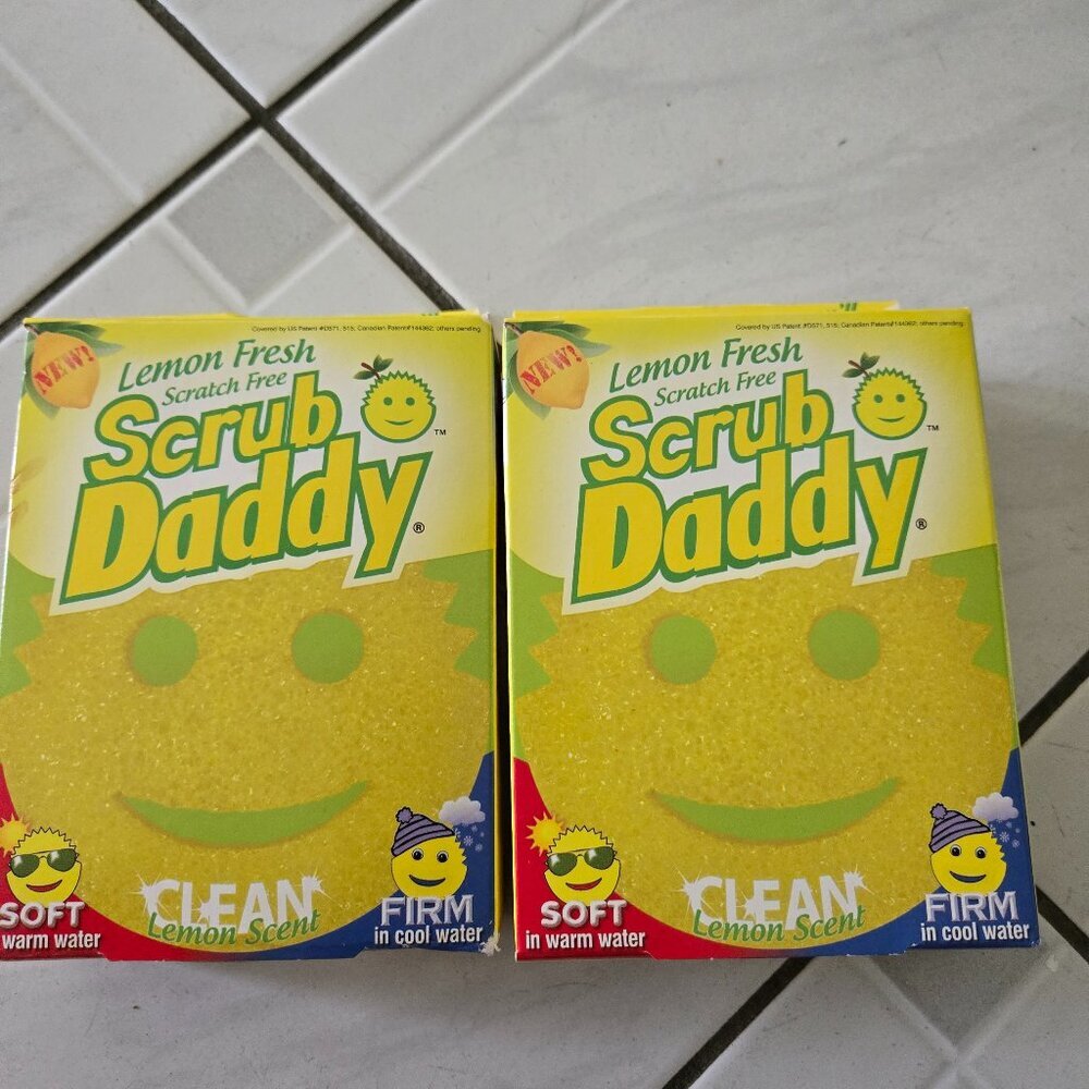 New Scrub Daddy Lot of 2 Lemon Fresh Sponges